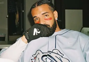 Drake anuncia pausa na carreira por problemas de saúde